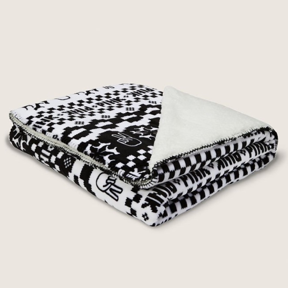 Victoria’s Secret PINK Sherpa Blanket